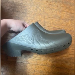 Calzuro classic without holes metallic grey